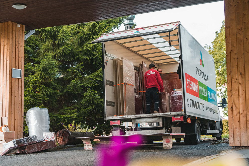 Rychlý pronájem skladu během stěhování v Praze PROFIGROUP 